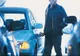 A rămas blocat în mașină și a chemat imediat poliția. Ceea ce a urmat este de necrezut