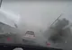 Momentul în care o mașină este smulsă de o tornadă. Imagini incredibile