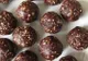 Reţetă de trufe raw-vegan din fructe uscate, marinate uşor