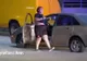 După o urmărire ca în filme, această femeie a fost prinsă de poliţişti. Ce a făcut chiar în faţa lor
