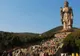 Aceasta este cea mai înaltă statuie din lume. Câţi metri are şi unde se află