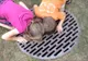 Au auzit zgomote ciudate dintr-o canalizare. Au ridicat capacul și s-au îngrozit când au văzut asta