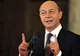 Ponta, despre Băsescu: Avem câte un nebun care vrea să ne arunce ţara în aer! Declaraţii aberante!