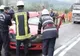 Vremea capricioasă face victime. Un şofer a murit, după ce un copac a căzut peste maşină