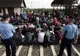 Scene şocante: Ungaria a dezarmat 40 de poliţişti croaţi şi a sechestrat un tren cu 1000 de migranţi