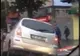 Accident în Capitală. O maşină a căzut într-o groapă 