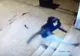 Ghinion: a vrut să spargă un magazin, în Caransebeş, dar n-a reuşit. Totul a fost filmat!