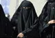 Femeile musulmane, amendă uriașă pentru purtarea vălului islamic, într-o regiune din Elveția