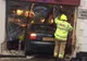 Accident în ajunul Crăciunului. A intrat cu maşina în cafenea. Mai mulţi clienţi au fost răniţi 