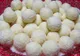 Reţetă de Crăciun. Bomboanele Raffaello făcute în casă, un deliciu