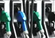 Veşti bune: hainele, autoturismele, băutura şi carburanţii se ieftinesc de la 1 ianuarie