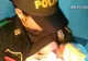 "Orice femeie ar fi făcut asta": gestul prin care o poliţistă a uimit întreaga lume