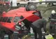 Accident grav: patru răniţi, printre care şi un copil, după ce un microbuz s-a răsturnat