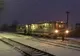 Tren înțepenit din cauza gerului. Călătorii au coborât și au împins garnitura 