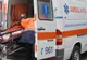 VIDEO. Bărbat, bătut măr în faţa unei discoteci din Deva. Nimeni nu a sărit în ajutorul lui