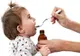 Îi dai pastile de răceală copilului? Mare atenție! Ce recomandă medicii