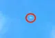 Un obiect ciudat care zbura haotic pe cer i-a speriat pe oameni. ”Nu este avion”. Cum arată
