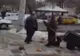 Scene şocante în Craiova. Un om al străzii a fost lovit cu pumnul în faţă de un poliţist