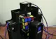 Robotul care rezolvă cubul Rubik în mai puţin de 2 secunde