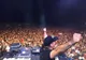 DJ faimos, în stare gravă la spital, după ce a căzut de pe scenă. Vezi momentul - VIDEO!