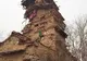 A construit din pământ și pietre un castel uimitor pentru frații lui, dar ei au murit acum 10 ani