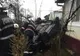 Imagini incredibile! Un șofer din Dej a plonjat cu mașina într-o curte