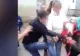 Bătaie cruntă între două eleve de liceu din Iaşi. Ce a găsit paznicul în buzunarul uneia dintre ele