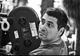 După nouă ani pe platourile de filmare, un celebru regizor își face debutul în teatru