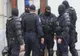 Descinderi la persoane bănuite de trafic de droguri. Ce au găsit poliţiştii în locuinţele acestora