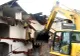 Metoda ciudată prin care un bărbat își salvează casa de la demolare. Ce face în fiecare noapte