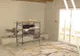 Renova casa, când a găsit o hârtie ascunsă, cu un mesaj pe ea. Când l-a citit, a rămas șocat