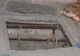 Făcea curăţenie prin casă şi a rupt mocheta din greşeală. A dat peste un labirint. ŞOC! Unde a dus-o