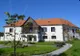 Cu banii pentru un apartament şi-au cumpărat un castel în Transilvania. Acum o duc boiereşte