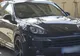 Un Porsche Cayenne GTS face senzaţie pe străzile Ploieştiului. Oamenii, ULUIŢI de cine îl conduce