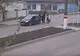 Cinci femei s-au bătut în mijlocul străzii. Șoferii au tras pe dreapta și au început să filmeze