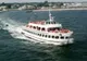 S-a aruncat în ocean pentru a prinde un feribot care tocmai părăsea portul. Motivul e halucinant