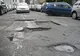 Cât costă gropile din Bucureşti. Greii asfaltului, tunuri la Primărie 