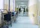 Bătrân de 70 de ani, lăsat să aştepte pe holul spitalului 17 ore înainte de a fi internat