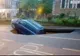 Parcase mașina, când i-a apărut din senin o groapă uriașă în față. Au urmat clipe de coșmar