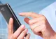 Folosești smartphone-ul pe întuneric? Uite la ce afecțiune gravă te expui