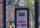 Au afişat filme pentru adulţi pe panoul publicitar electronic dintr-o staţie de autobuz. FOTO