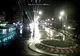 O mașină a zburat, la propriu, peste un sens giratoriu. Imaginile sunt incredibile