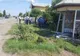 Accident spectaculos, în Iaşi. Un şofer a intrat într-o curte, după ce a distrus o troiţă