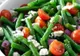 Rețetă rapidă și sănătoasă: Salată pentru slăbit cu fasole verde, susan și roșii cherry