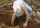 Descoperirea incredibilă a unui florar pensionar. Ar putea rescrie istoria!