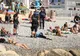 Femeie obligată de poliţişti să îşi dezbrace costumul de baie musulman burkini, la plajă în Nisa