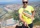 Păţania unui oltean: a vrut să îşi facă un selfie la înălţime şi a fost atacat e viespi -dovada FOTO