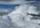 Fotografiau norii din avion. Brusc, ceva incredibil a apărut pe cer