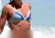 Cum a apărut această blondă în apă la mare. Toţi o arătau cu degetul. Oamenii se uitau MIRAŢI