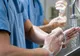 I-a ŞOCAT pe medici: "Simt CEVA acolo!" N-au mai atins-o după ce şi-au dat seama ce era în ea